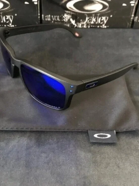 OO9102 Oakley Holbrook Prizm Polarized Sunglasses - Picture 4 of 7